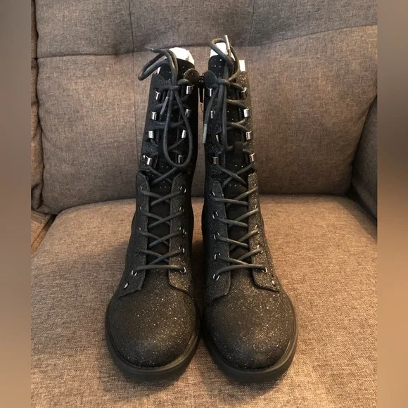 NIB G by Guess Black Sparkly Texture Boots 10 - Picture 2 of 11